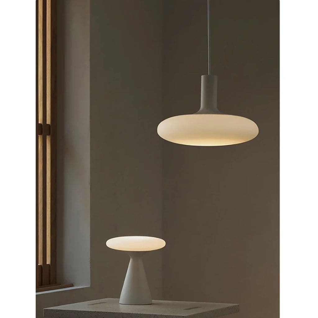 Suspensão minimalista elegante e atemporal
