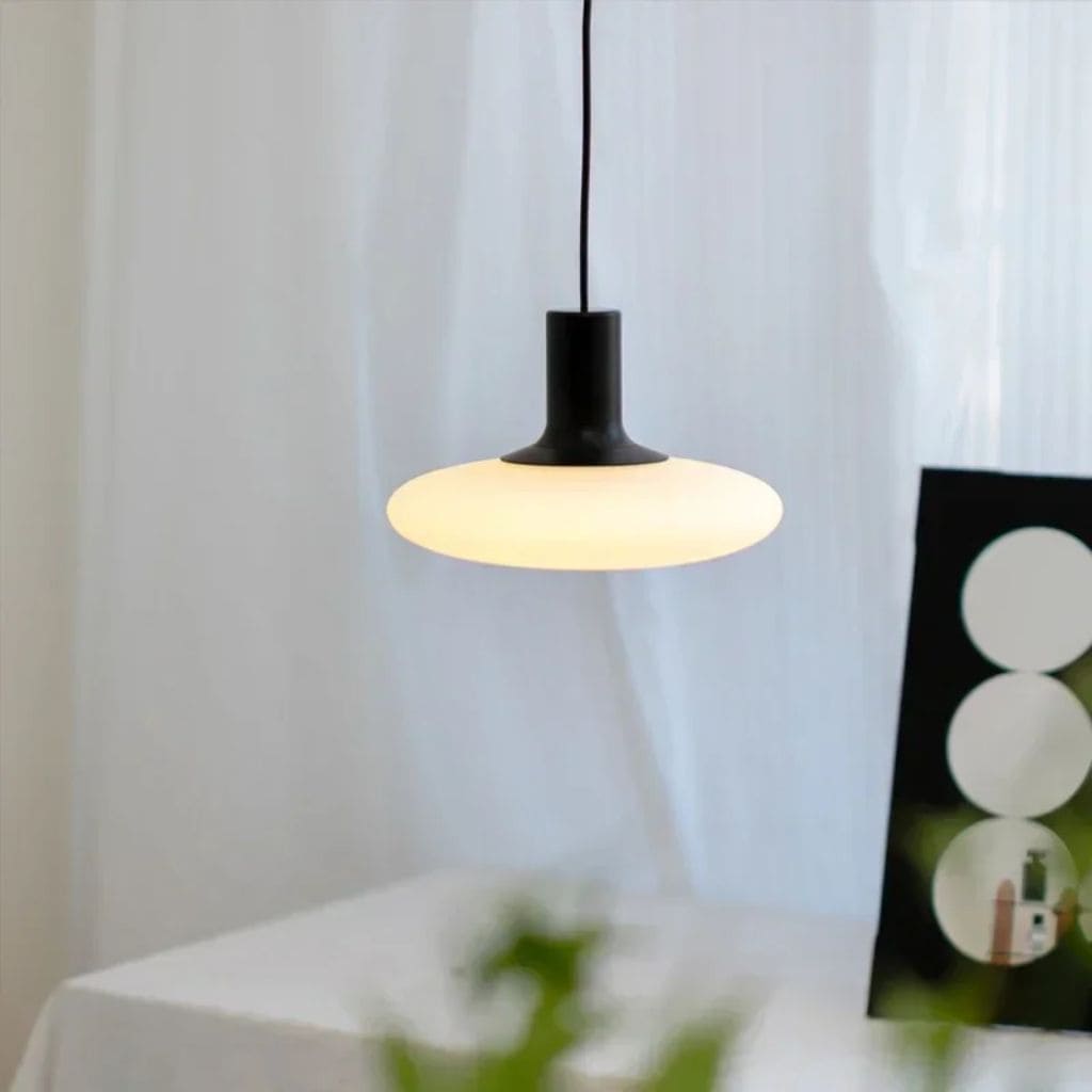 Suspensão minimalista elegante e atemporal