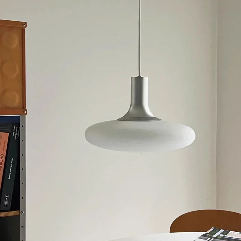 Suspensão minimalista elegante e atemporal